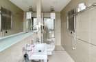 Apartament ce ofera  acces catre 2 terase generoase