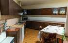 De vanzare Casa spa?ioasa in Gradi?te, Str. Vi?inului - 6