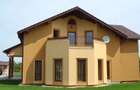 Vand casa Mandruloc constructie 2009 cu 450 mp utili pe 3.000 mp teren cu gazon si livada - 1