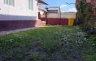 Vand casa pt o familie - 8