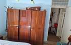 Vand apartament decomandat cu 2 camere, situat in Mangalia, strada Rozelor, etaj 2, cu o suprafata de 50 mp,suprafata totala de 53,4 mp