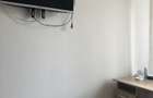 Inchiriz o camera la un apartament u 3 cam cu 3 camere nr contact 0775566130 pret la tel