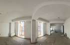 Spațiu Comercial de Închiriat în Sos. Alba Iulia Bl.18 Preț Negociabil