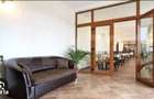 Pensiune 10 Camere pretabil si pentru Casa e Varstnici - 5