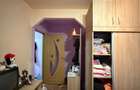 Apartament cu 3 camere semidecomandat, mobilat în Central