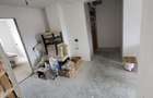 Vand apartament 3 camere, negociabil.