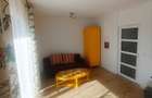 inchiriez apartament 2 camere decomandate