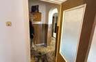 Se vinde apartament cu 3 camere in Comanesti, et.4 - 8