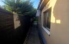 Inchiriez Casa singur in curte