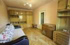 Apartament 2 camere, etaj 1, pe Bld. 1848 , decomandat, cu lift.
