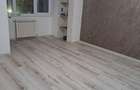 Vand apartament 2camere cf 1 et1