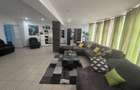 Casa de vanazre, 120 mp, teren 2900 mp, zona Butoiesti
