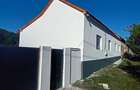 Casa 200 MP + 2.977 MP Teren |ntravilan