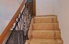 Casa cu 5 camere si curte, Colentina