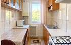 Apartament 3 camere, Pacurari, etaj intermediar