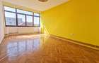 Apartament cu GARAJ propriu si ACOPERIS NOU.