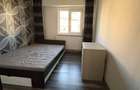 Proprietar inchiriez apartament 3 camere