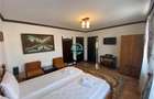 REDUCERE PRET - VAND PENSIUNE CU 7 CAMERE IN SIGHISOARA LA 800 MP DE CETATE - 25