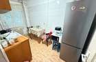 Inchiriez o camera intr-un apartament cu 3 camere - 1