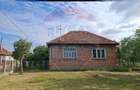Casa cu teren 5.447 mp si dublu acces | Valea Vinului