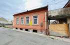 Casa ultra central de vanzare