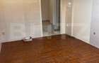 Spatiu comercial cu potential, 200 mp, zona Saturn - 2