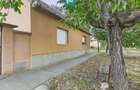 Casă  2 corpuri și 4 camere teren 1440 mp în Macea - 1