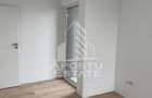 Duplex modern despartit prin camera tehnica