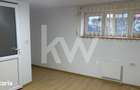 De inchiriat, apartament la casa, cu 3 camere, pretabil pentru afacere - 2