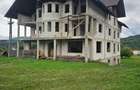 Casa la rosu, constructie noua - 3
