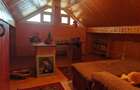 Casa cu gradina, piscina  si alte facilitati, Tarlungeni, Brasov