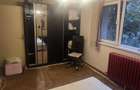 Inchiriez o camera mobilata pentru o studenta - apartament 3 camere, zona Dacia, Timisoara - 2