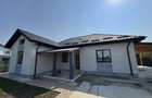 Casă cu 5 camere cu Teren 600 Mp în Poiana lui Stângă - 1