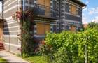 Casa cu anexe ?i teren 4.605 mp, front 36 m - posibil 2 locuri de casa - 1