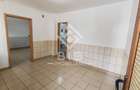 Spa?iu Comercial sau Birouri de Inchiriat - 11