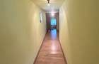Vanzare- Casa spatioasa cu doua etaje, doua garaje si un foisor. - 4