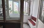Vand apartament 2 camere sector 4 - 7