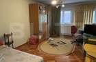 Vilă cu suprafață de 320 mp, teren 500 mp și garaj + 2 locuri de parcare