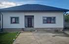 Vand casa la Simnicul de sus. Tel:0766320450 - 1