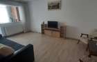 Inchiriez apartament 2 camere decomandat