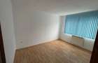 Vand apartament cu 3 camere, etaj 2, zona Kaufland
