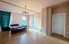 Jumatate de Duplex, 5 camere, 4 bai, PetFriendly, curte, ... - 1