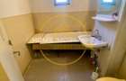Etaj 2 Apartament 2Camere-Decomandat Bloc din 1983 -Zona Nicolina 1! - 1