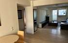Apartament cu 3 camere semidecomandat în Obor