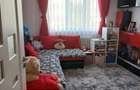 De vinzare apartament 3 camere - 2