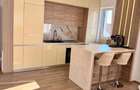 Apartament cu 3 camere, 79,5 mp, balcon, zona Teilor - 2