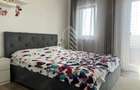 Apartament cu 3 camere de vanzare, 2 locuri de parcare, et 1, Giarmata Vii - 9