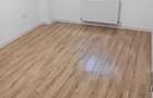 PROPRIETAR Vand Apartament cu 2 cam dec TROCADERO - 5
