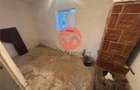 Casa de vanzare zona Centrala, 3 camere, teren 184 mp - 1