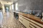 Casa renovata - situata central in satul Aurel Vlaicu
